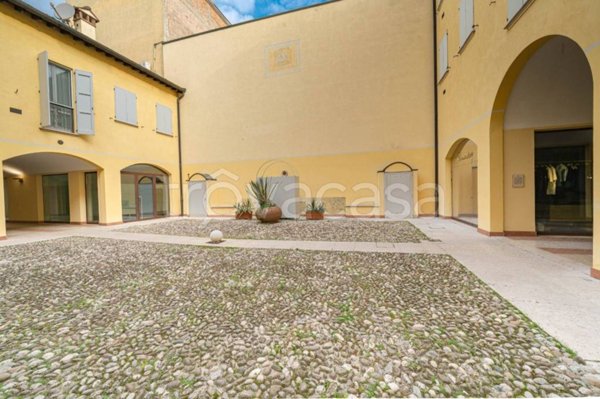 appartamento in vendita a Carpi in zona Centro Storico