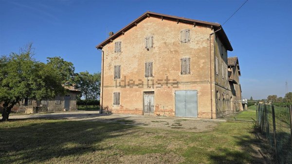 casa indipendente in vendita a Carpi in zona Santa Croce