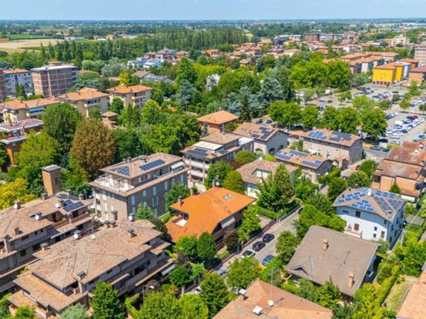 casa indipendente in vendita a Carpi