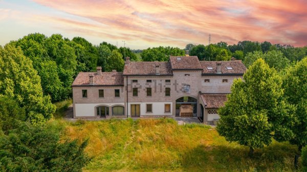 casa indipendente in vendita a Carpi in zona San Marino