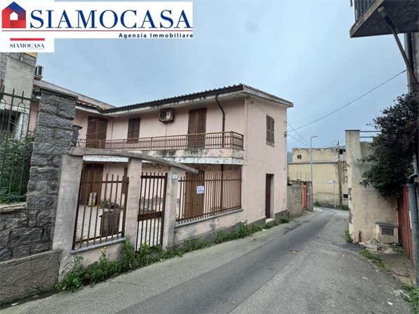 casa indipendente in vendita a Carpi in zona Cortile