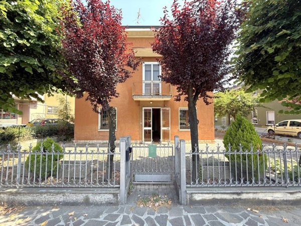 casa indipendente in vendita a Carpi