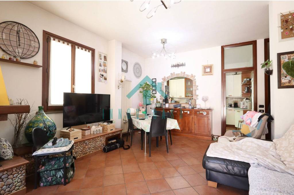 casa indipendente in vendita a Carpi in zona San Marino