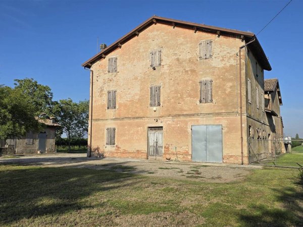 casa indipendente in vendita a Carpi in zona Santa Croce