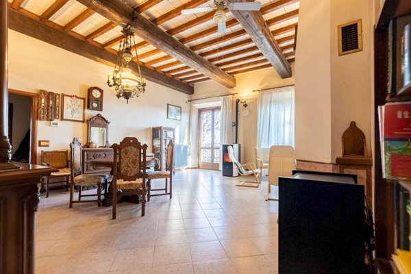 casa indipendente in vendita a Carpi in zona Cortile
