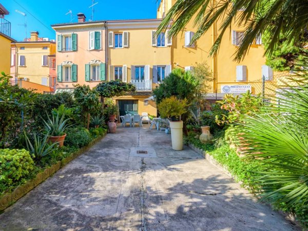 casa indipendente in vendita a Carpi in zona Centro Storico