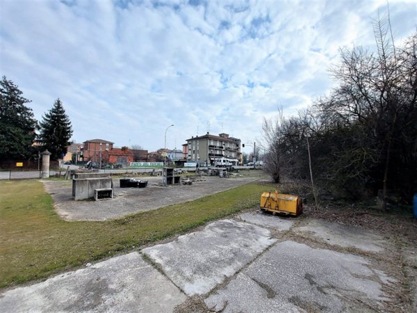 terreno edificabile in vendita a Carpi in zona Centro Storico