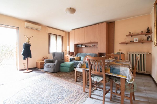 casa indipendente in vendita a Carpi in zona San Marino
