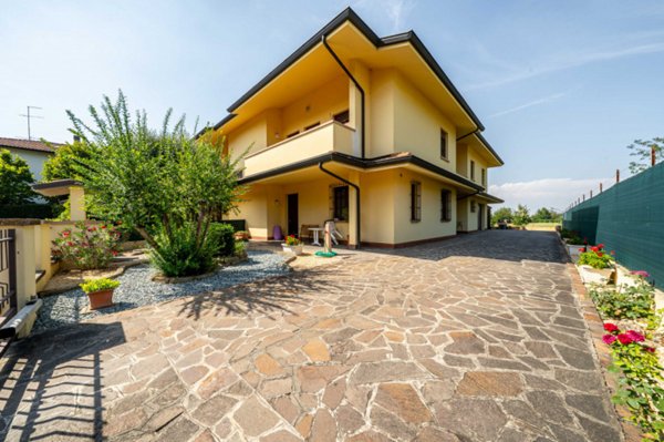 casa indipendente in vendita a Carpi in zona San Marino