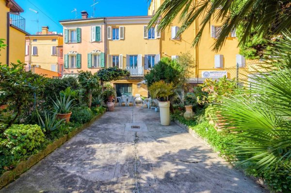 casa indipendente in vendita a Carpi in zona Centro Storico