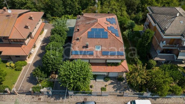 casa indipendente in vendita a Carpi in zona Cibeno Pile