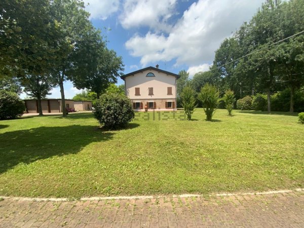 casa indipendente in vendita a Carpi in zona Quartirolo