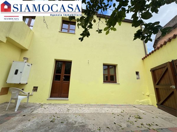 casa indipendente in vendita a Carpi in zona Cortile