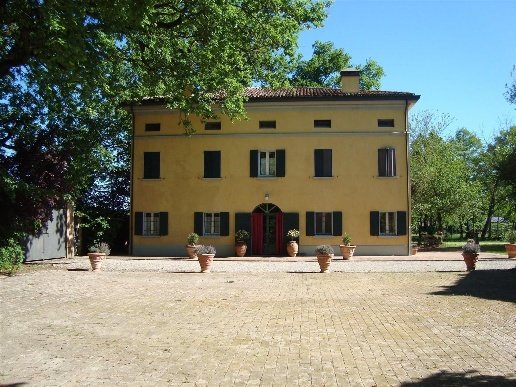 casa indipendente in vendita a Carpi in zona Cortile
