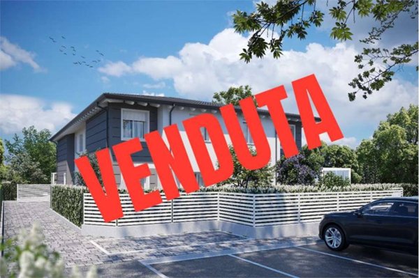 casa indipendente in vendita a Carpi in zona Cibeno Pile