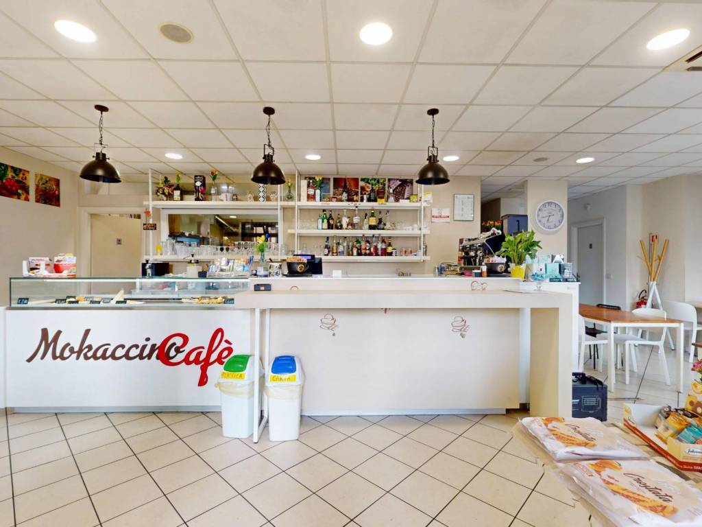 negozio in vendita a Carpi in zona Centro Storico