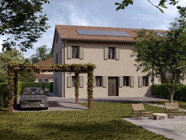 casa indipendente in vendita a Carpi in zona Budrione