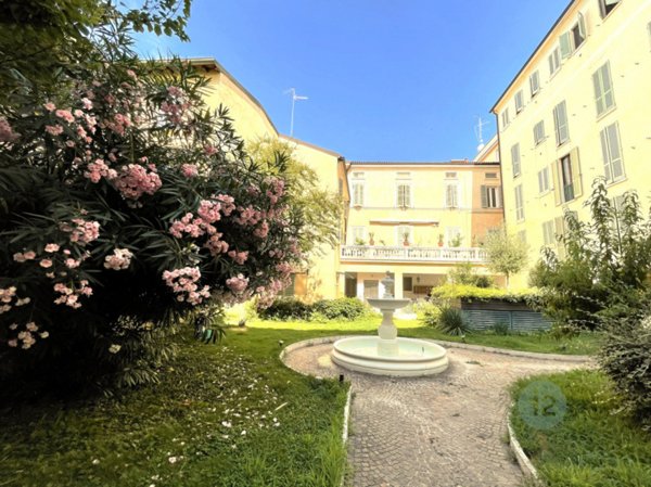 appartamento in vendita a Carpi in zona Centro Storico