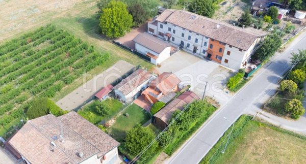 casa indipendente in vendita a Carpi in zona Budrione