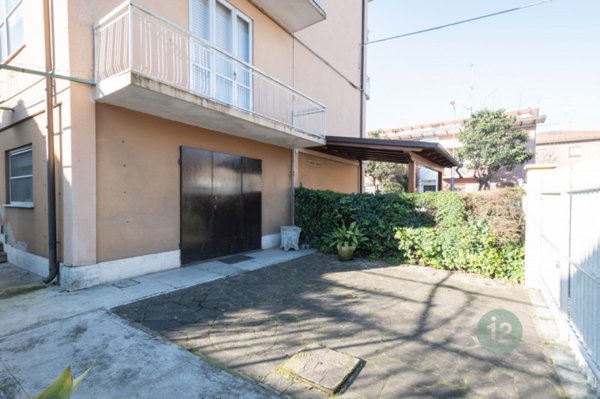 casa indipendente in vendita a Carpi in zona Cibeno Pile