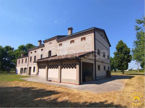 casa indipendente in vendita a Carpi in zona San Marino