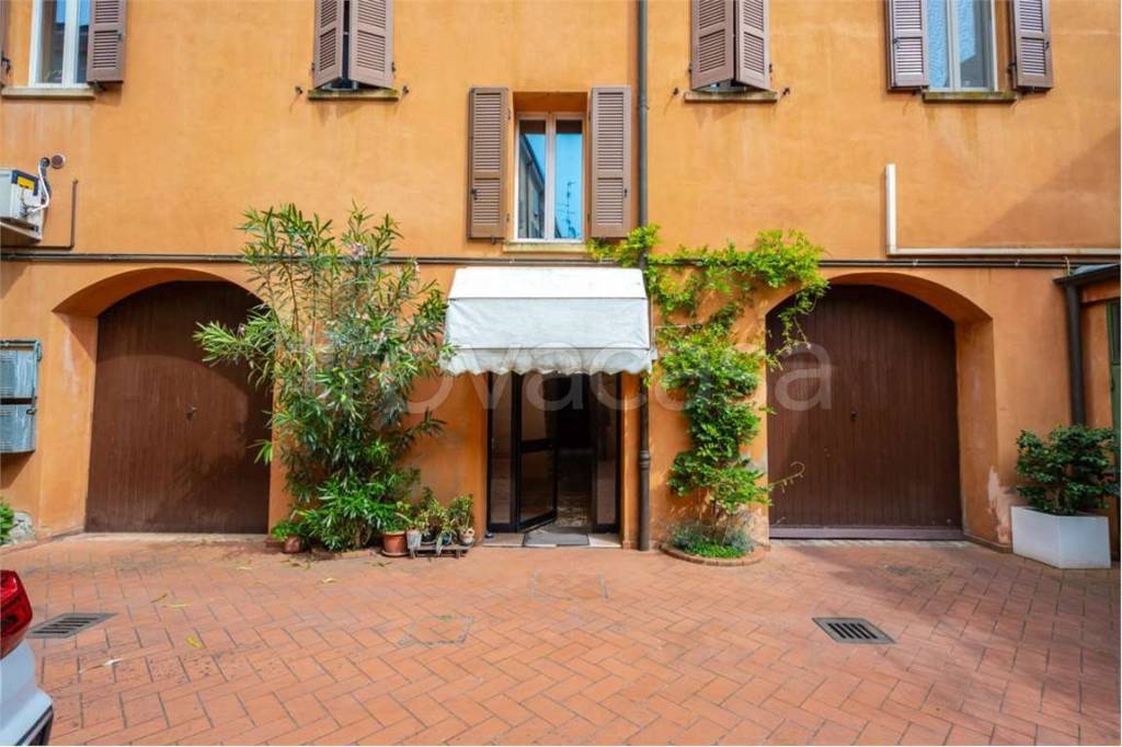 appartamento in vendita a Carpi in zona Centro Storico