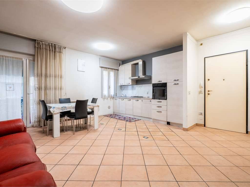 appartamento in vendita a Carpi in zona Centro Storico