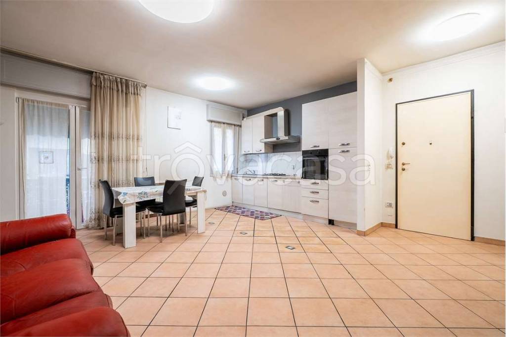 appartamento in vendita a Carpi in zona Centro Storico
