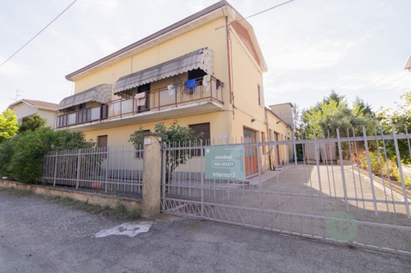 casa indipendente in vendita a Carpi