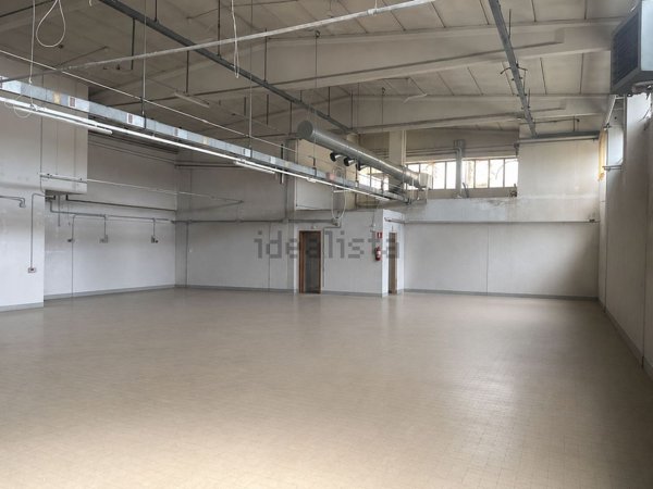 capannone in vendita a Carpi in zona Quartirolo