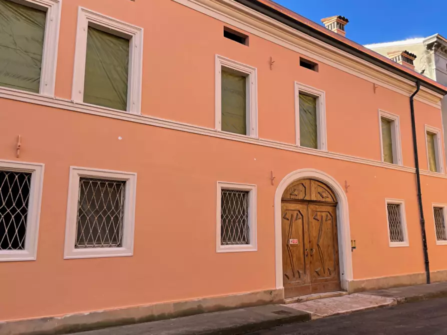 appartamento in vendita a Carpi in zona Centro Storico