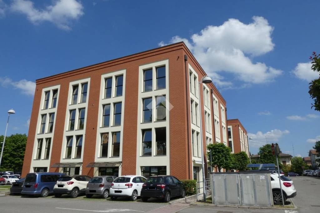 ufficio in vendita a Carpi in zona Quartirolo