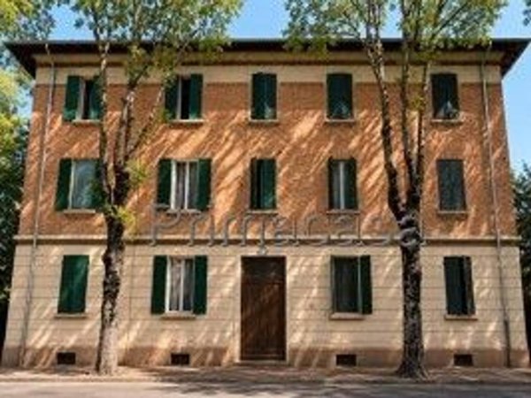 appartamento in vendita a Carpi in zona Centro Storico