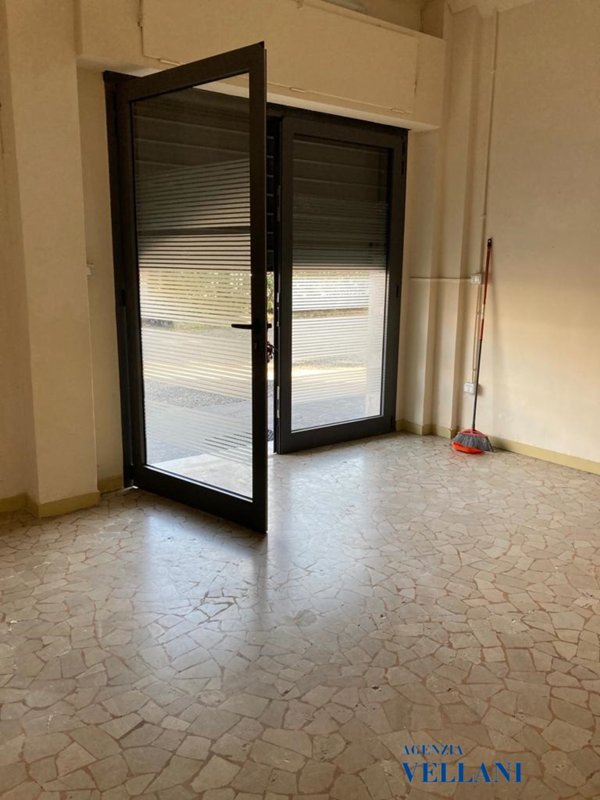 locale commerciale in vendita a Carpi in zona Cibeno Pile