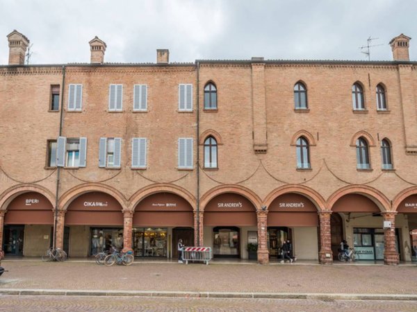 appartamento in vendita a Carpi in zona Centro Storico