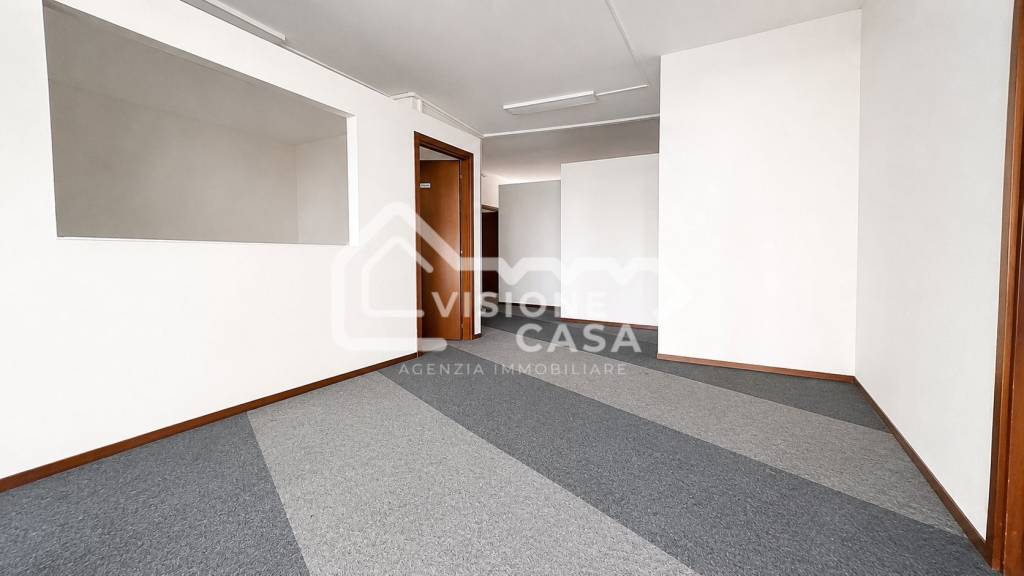 negozio in vendita a Carpi in zona Centro Storico