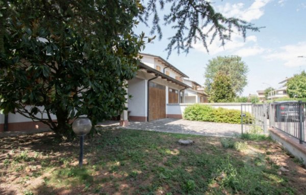 casa indipendente in vendita a Carpi in zona San Marino