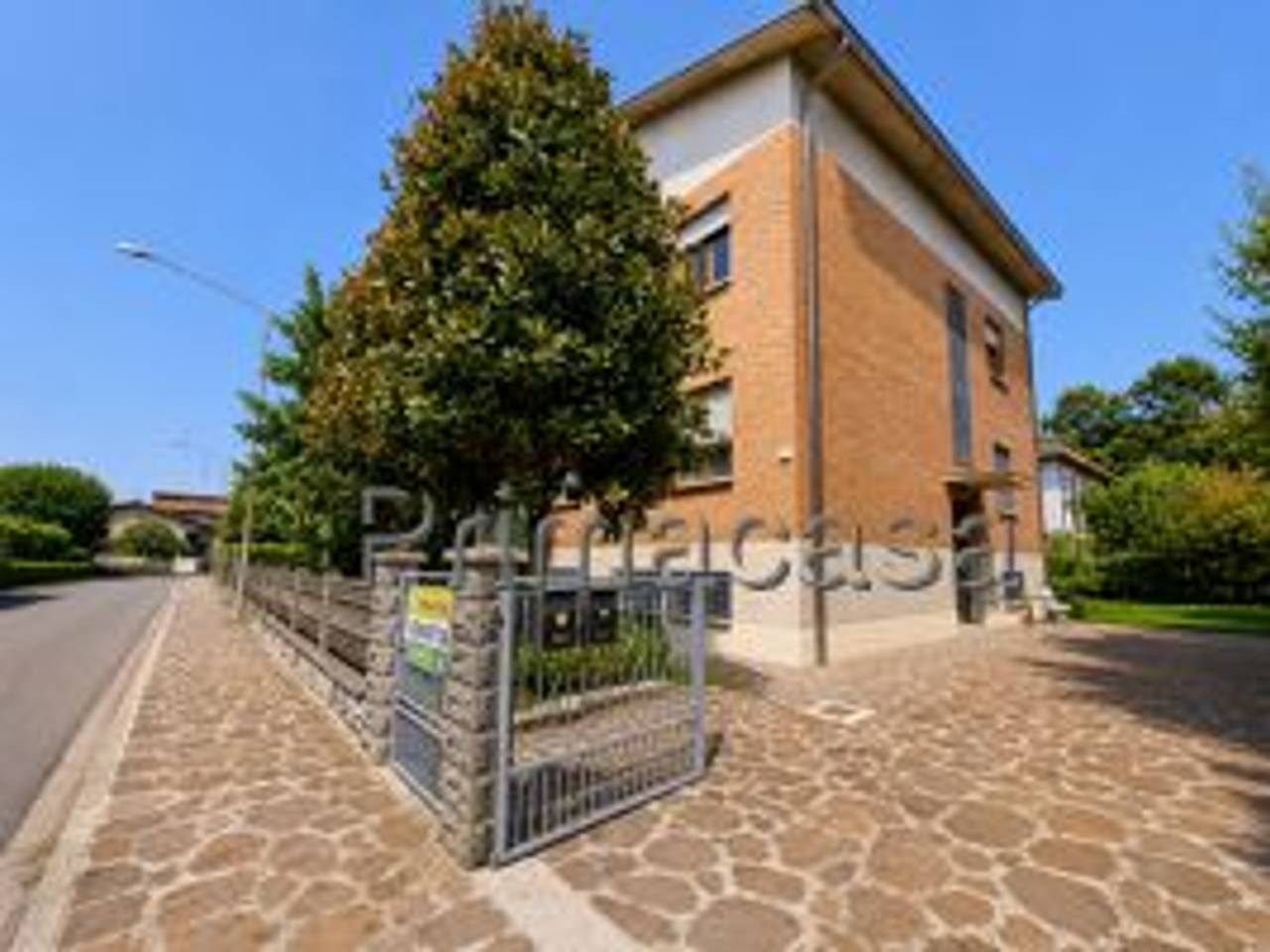casa indipendente in vendita a Carpi in zona Quartirolo
