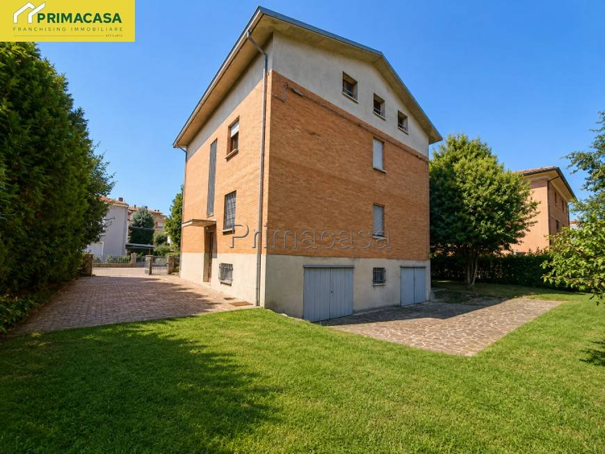 casa indipendente in vendita a Carpi in zona Quartirolo