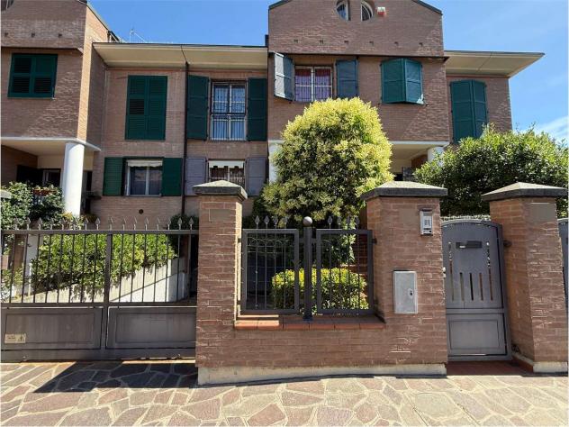 casa indipendente in vendita a Carpi
