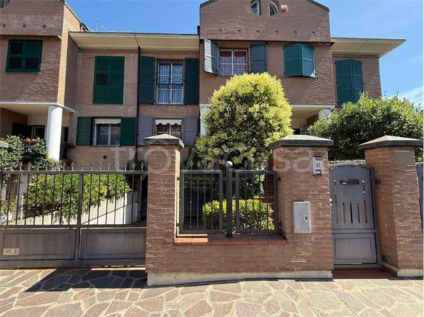casa indipendente in vendita a Carpi in zona Quartirolo