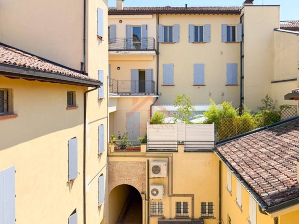 appartamento in vendita a Carpi in zona Centro Storico