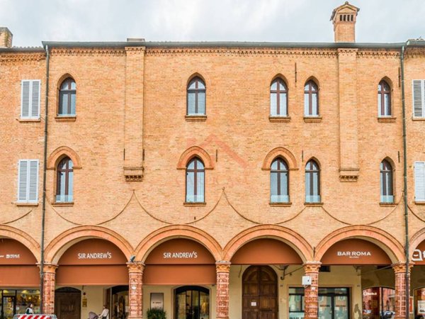 appartamento in vendita a Carpi in zona Centro Storico