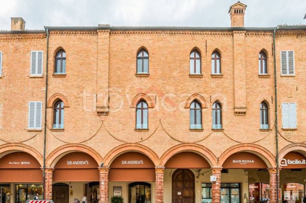 appartamento in vendita a Carpi in zona Centro Storico