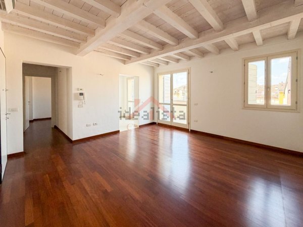 appartamento in vendita a Carpi in zona Centro Storico