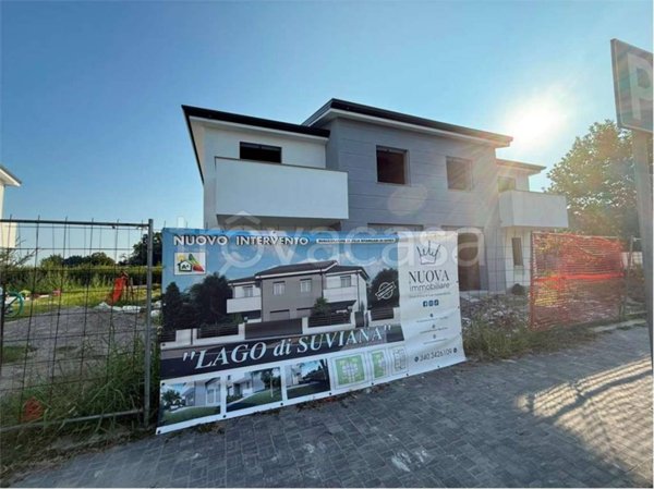 casa indipendente in vendita a Carpi in zona Cibeno Pile