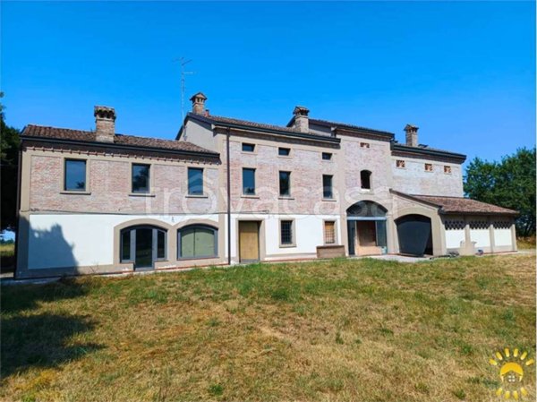 casa indipendente in vendita a Carpi in zona Cortile
