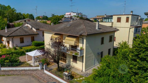 casa indipendente in vendita a Carpi in zona Cibeno Pile