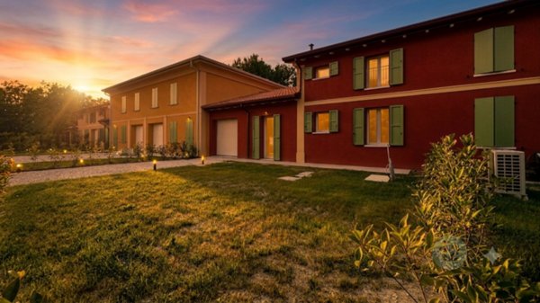casa indipendente in vendita a Carpi in zona Santa Croce