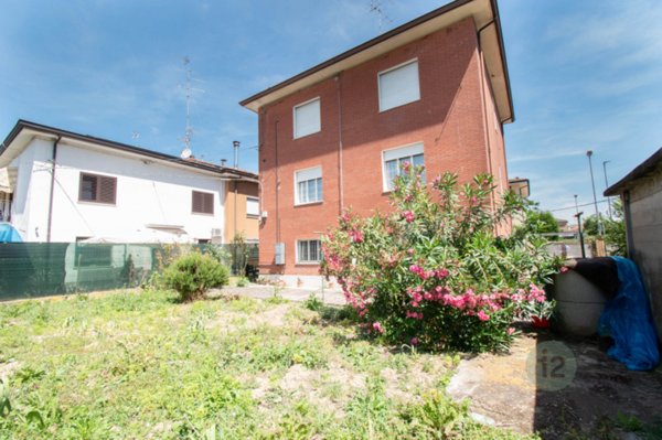casa indipendente in vendita a Carpi in zona Cibeno Pile